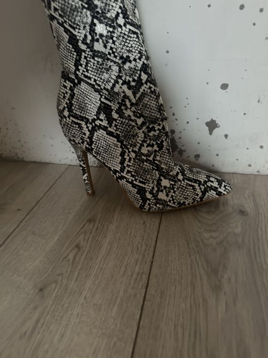 Осенние ,новые сапоги .