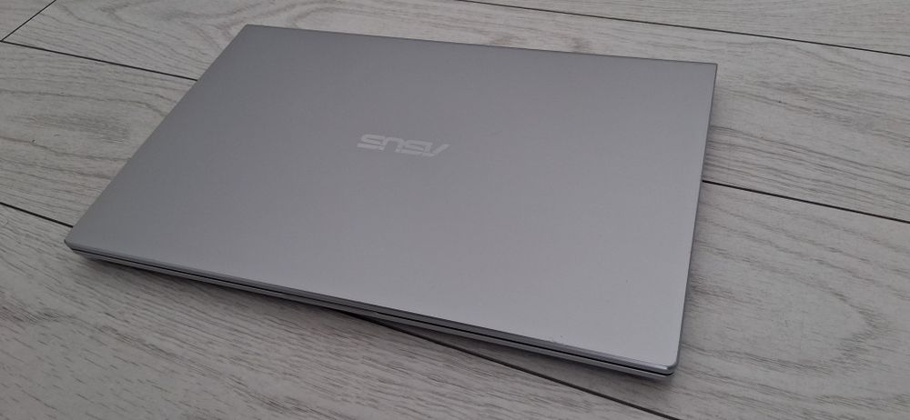 Laptop Asus, SSD 500 Gb , 8 Gb Ram, Intel