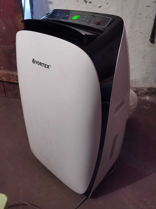 Vand aparat aer conditionat portabil - mobil Vortex  12000 Btu