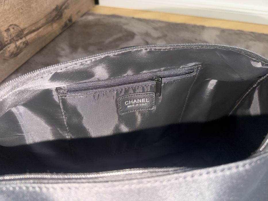 geanta de umar chanel