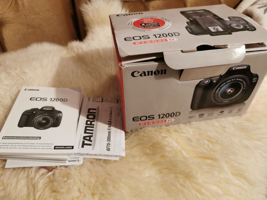 Canon EOS 1200 D