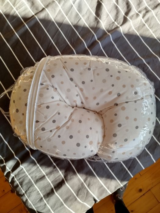 Възглавница за кърмене