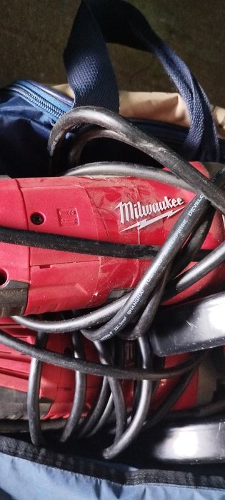 Продам болгарки 230 Milwaukee