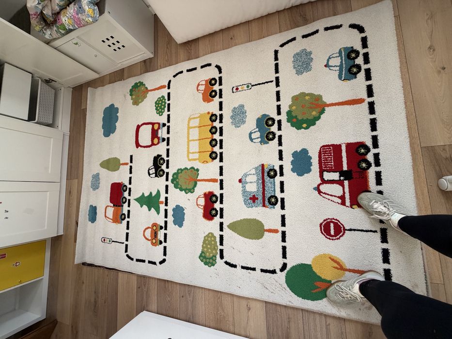 Covor copii cu model străzi și mașinuțe – 160 x 230 cm