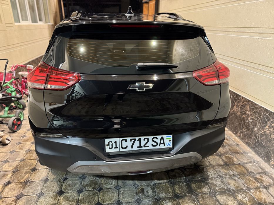 Tracker redline  год 2021