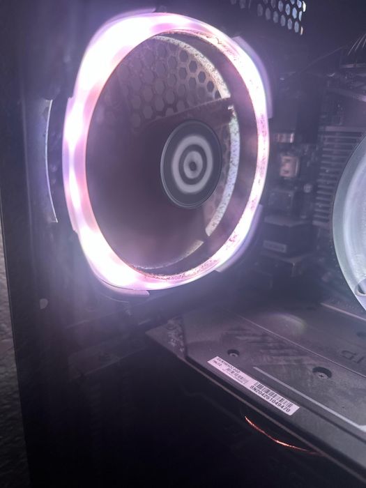 Curățare Laptop / PC + schimbat pasta termo la domiciliu (București)