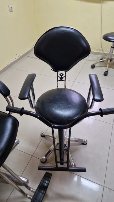 парикмахерское детское кресло