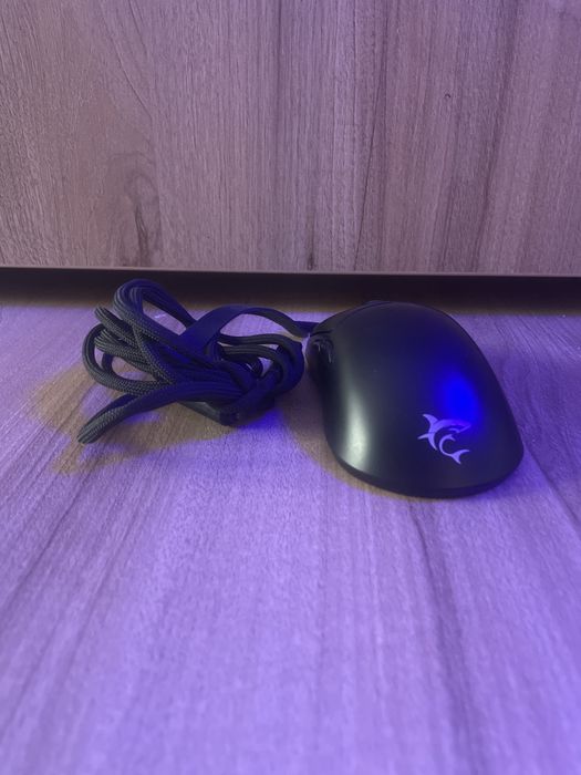 Mouse cu fir white shark