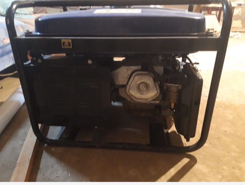 Бензинді генератор сатылады