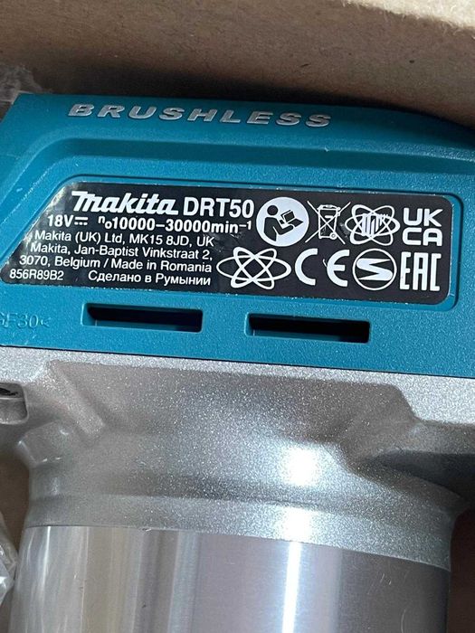 Masina de frezat pe acumulator  Makita DRT50Z 18V fara baterie si incarcator - pentru piese sau reparare