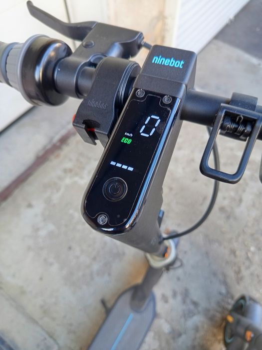 Два броя  електрически тротинетки