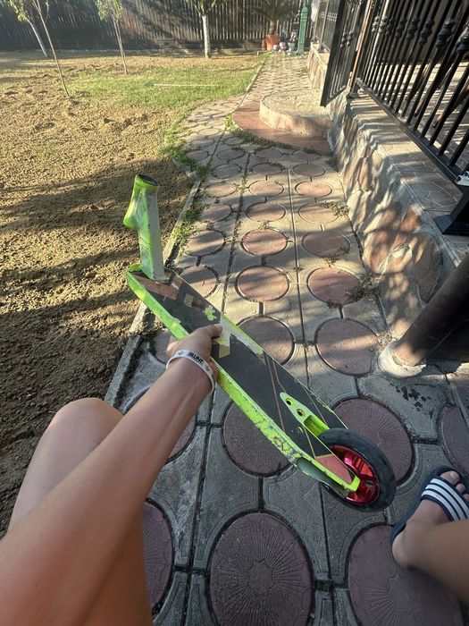 Deck trotineta freestyle