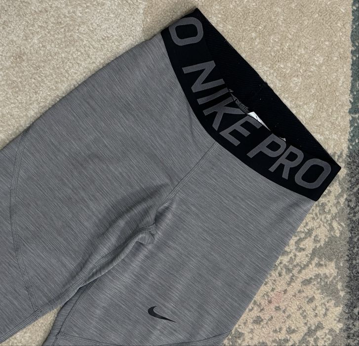 Дамски клин Nike Pro