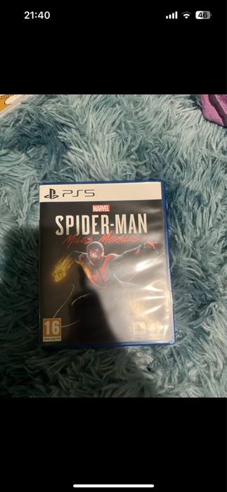 Vand Joc pentru ps5 Spiderman Miles Morales sau schimb cu spiderman 2