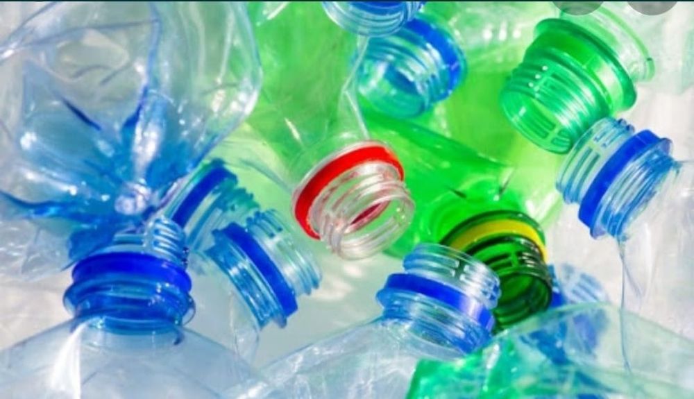 Продам разные  пластиковые бутылки