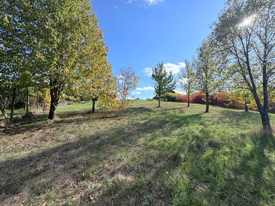 Vand teren intravilan 1144 mp in Baile 1 Mai