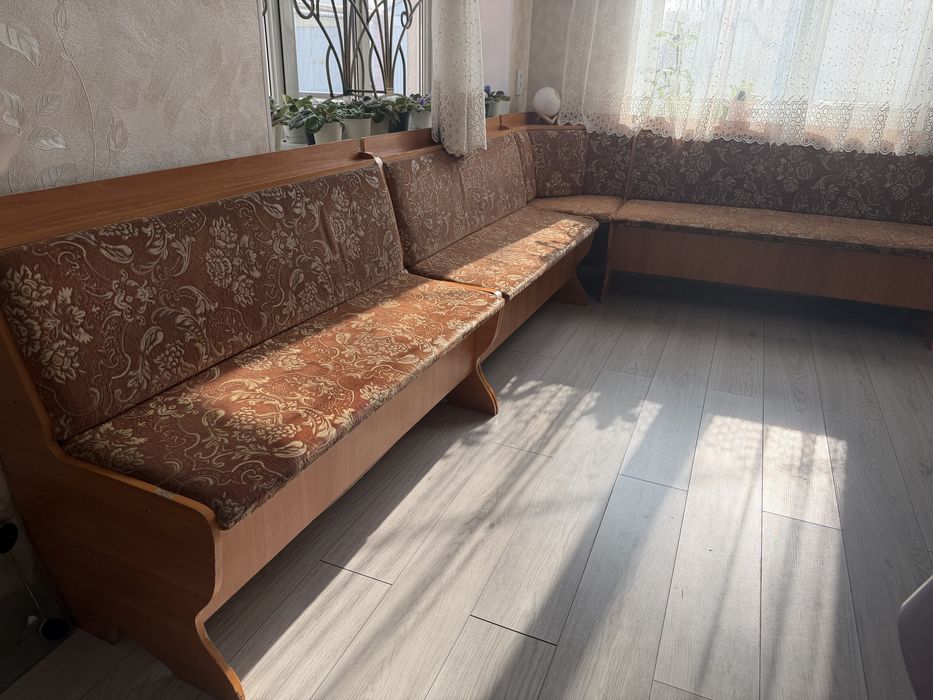 Кухонный уголок