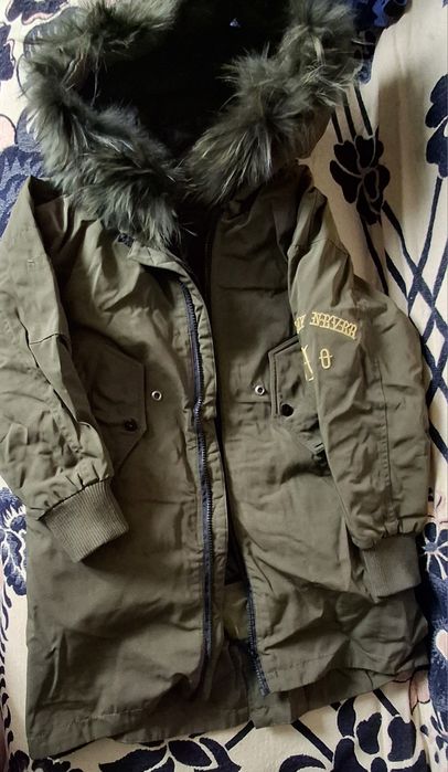 Куртка на девочку