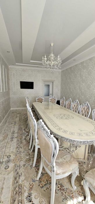 Продам стол со стульями комплект