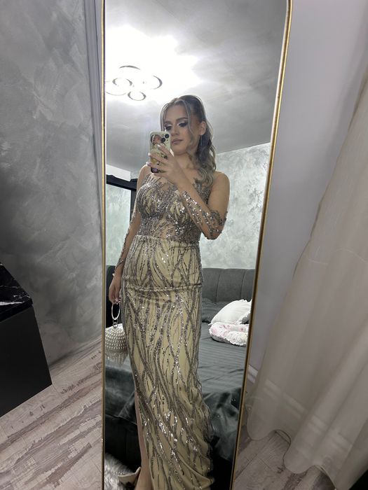 Rochie realizată pe comandă