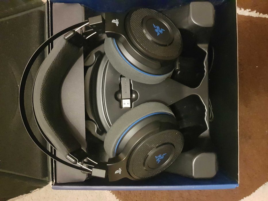 Слушалки - Razer Thresher wireless Gaming Headset PS4