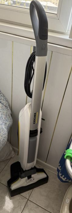 Электрошвабра Karcher EWM 2  белый