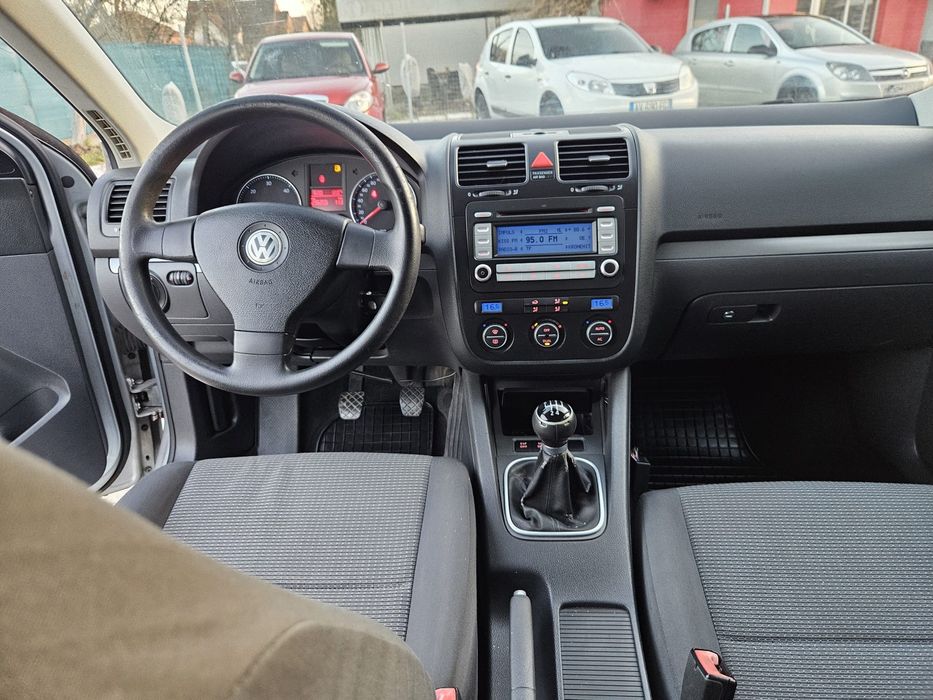 Golf 5 an 2009 motor 1.9 tdi cutie viteze manuala