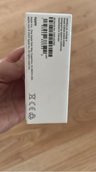 Наушники airpods 4