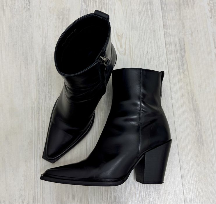 Дамски боти Gino Rossi каубойски стил