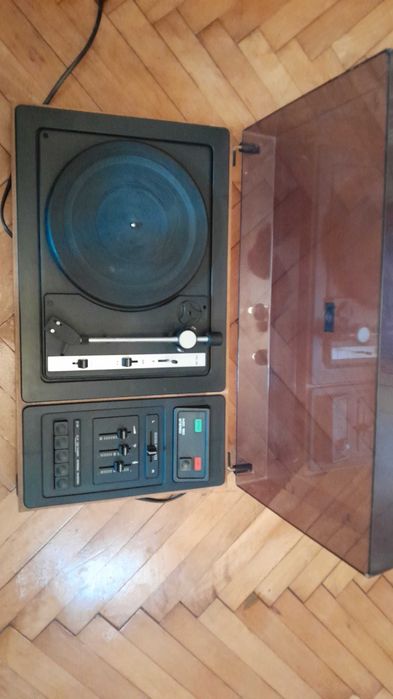 Pickup Tesla NZC 180 stereo