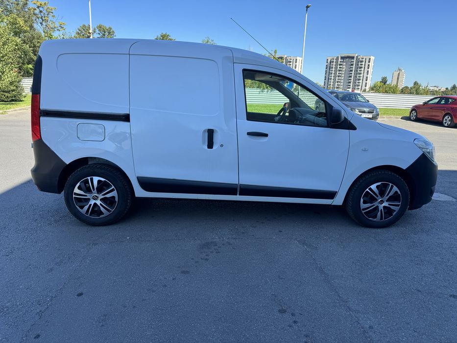 Dacia dokkrt van an fab 2019 motor 1.5 dci fara adblu din fabrica tva deductibil!!