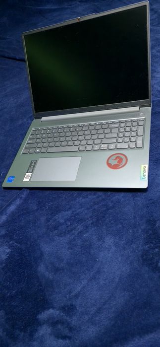 Laptop Lenovo IdeaPad Slim 3