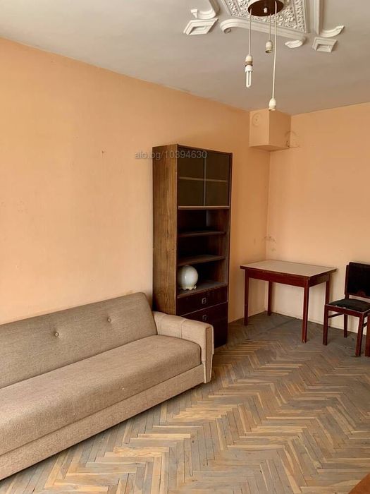 двустаен апартамент и гараж