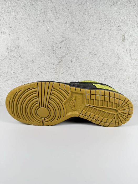 Nike Dunk Low Retro QS Halloween Skull