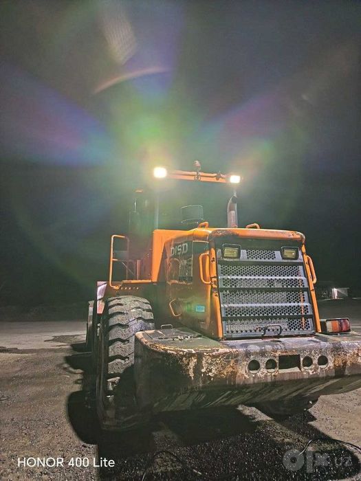 Фронтальный погрузчик DOOSAN SD300N