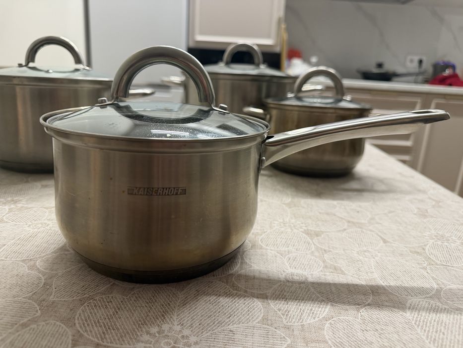 набор кастрюль KAISERHOFF
