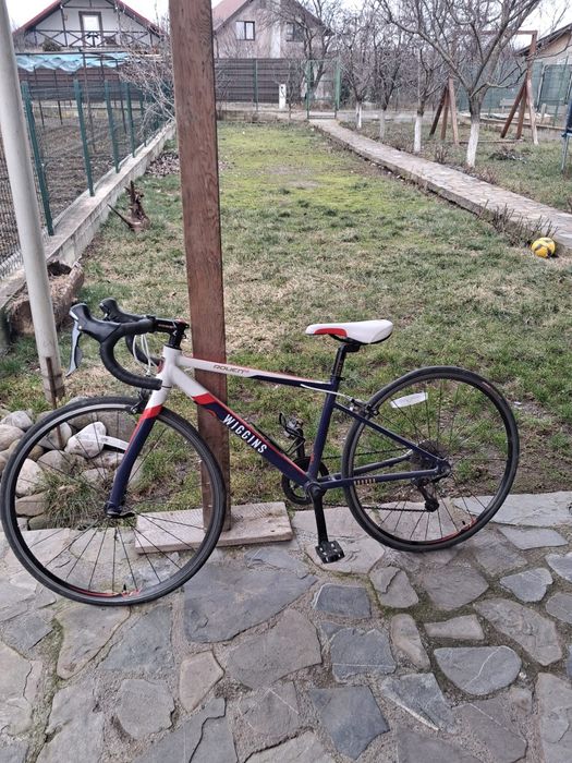 Vând bicicleta cursieră