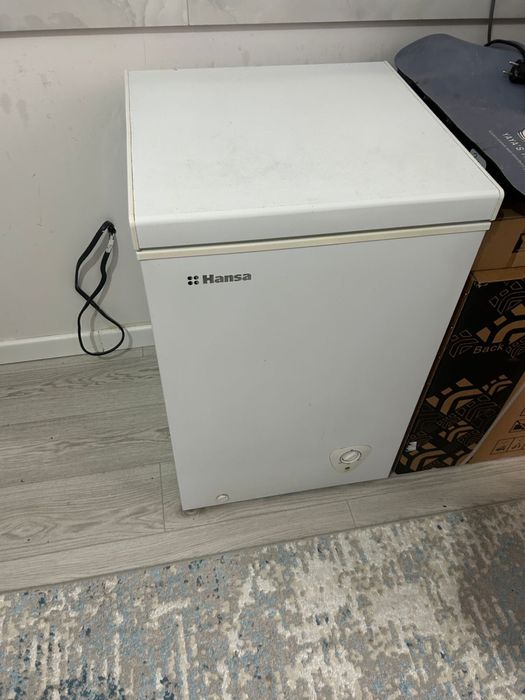 Продам морозильник почти новый.