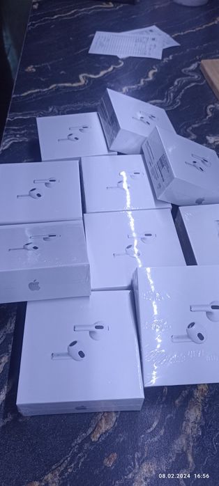 Airpods yangi hali ochilmagan