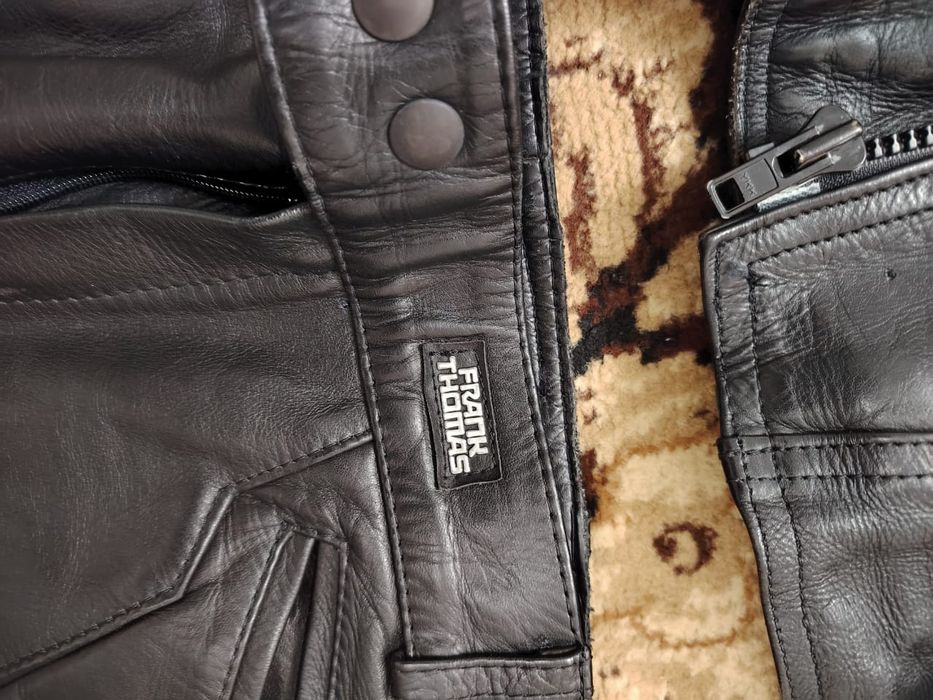 Кожаная мото куртка