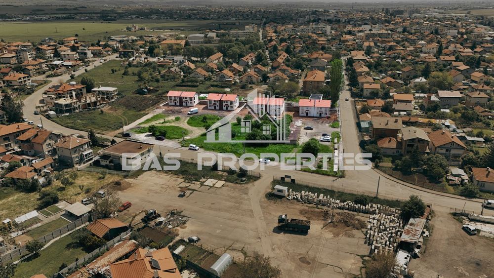 Нова Къща (близнак) в Костинброд, до София