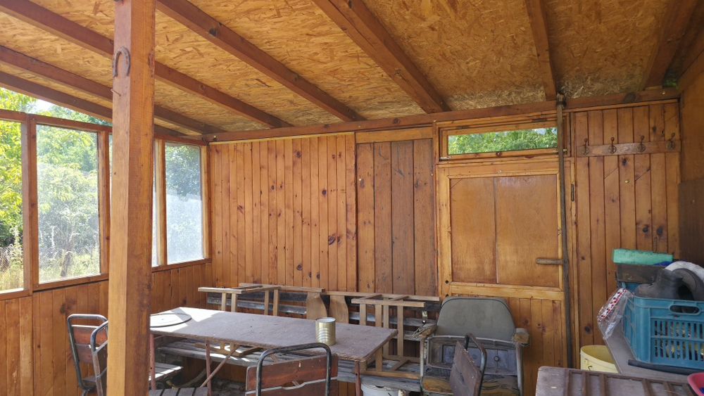 Продава се къща в село Вискяр, община Перник