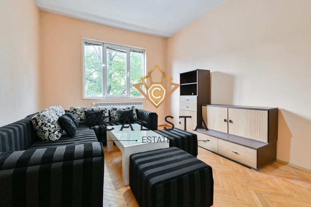 Дава се под наем Тристаен апартамент в София, Център - 89 кв.м за 677.79 € - Снимка #1
