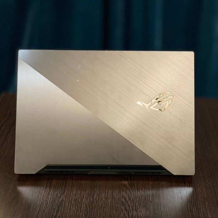 Asus Rog Zephyrus G15