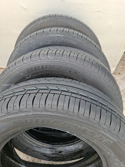 Продам шины 215/60/16 бриджестон