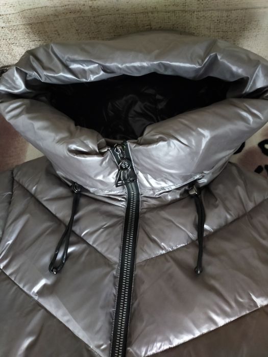 Женский пуховик .