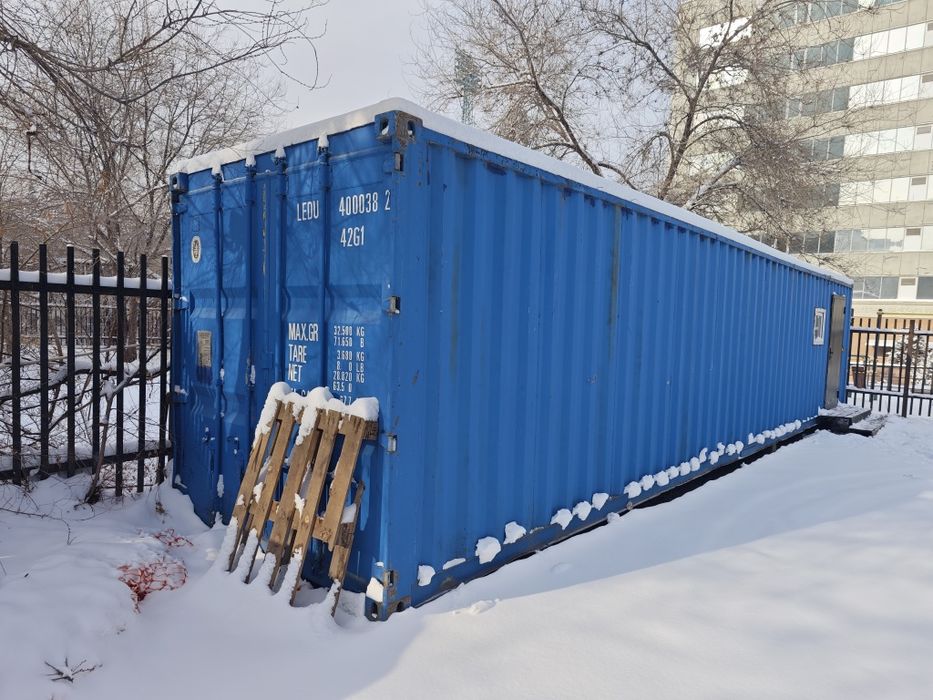 Контейнер с дверью 20 футовый