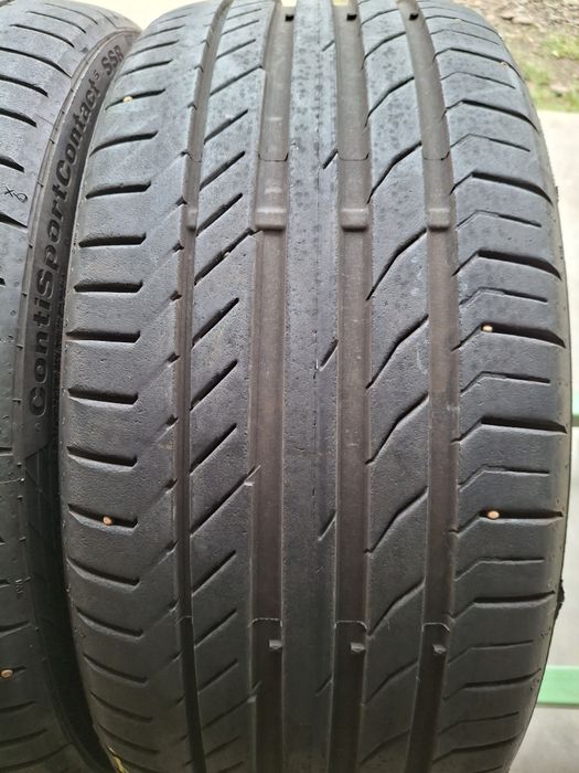 2 Anvelope de vara  225 40 r18 Continental