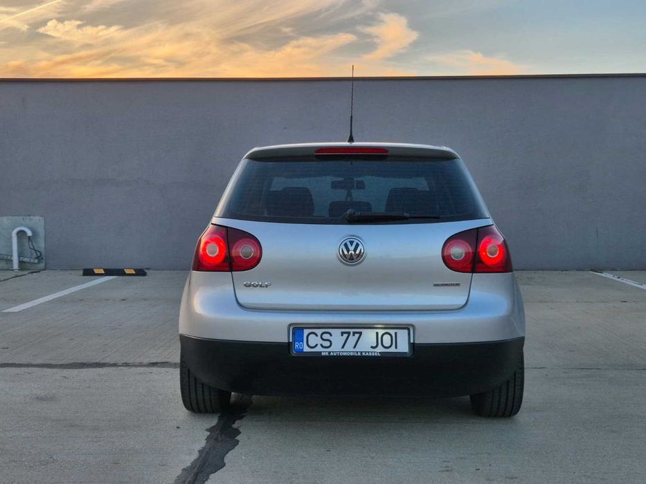 Vând, Volkswagen Golf 5, 1.9 TDI