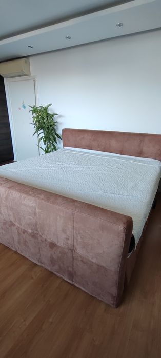 Тапицирана спалня за матрак 180/200 или 200/200